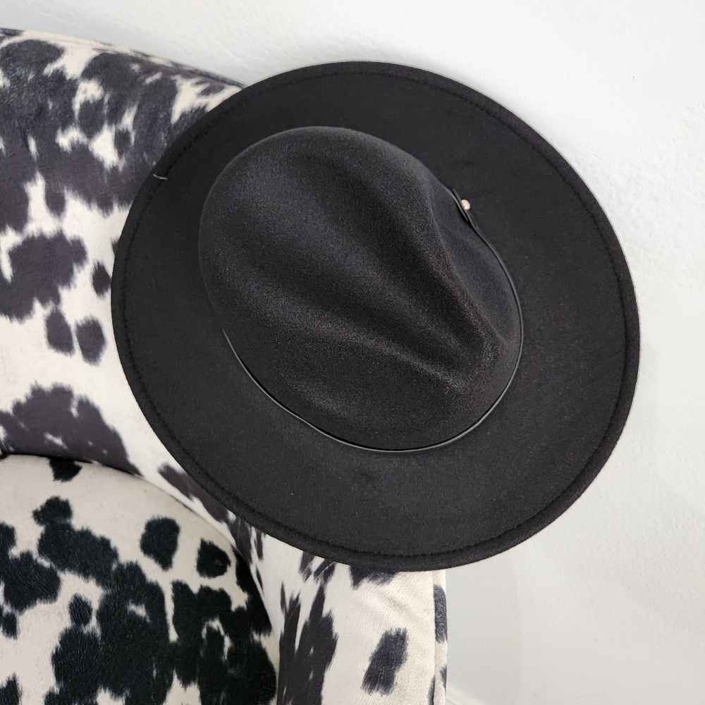 Womens Hat - Picture 2 of 3